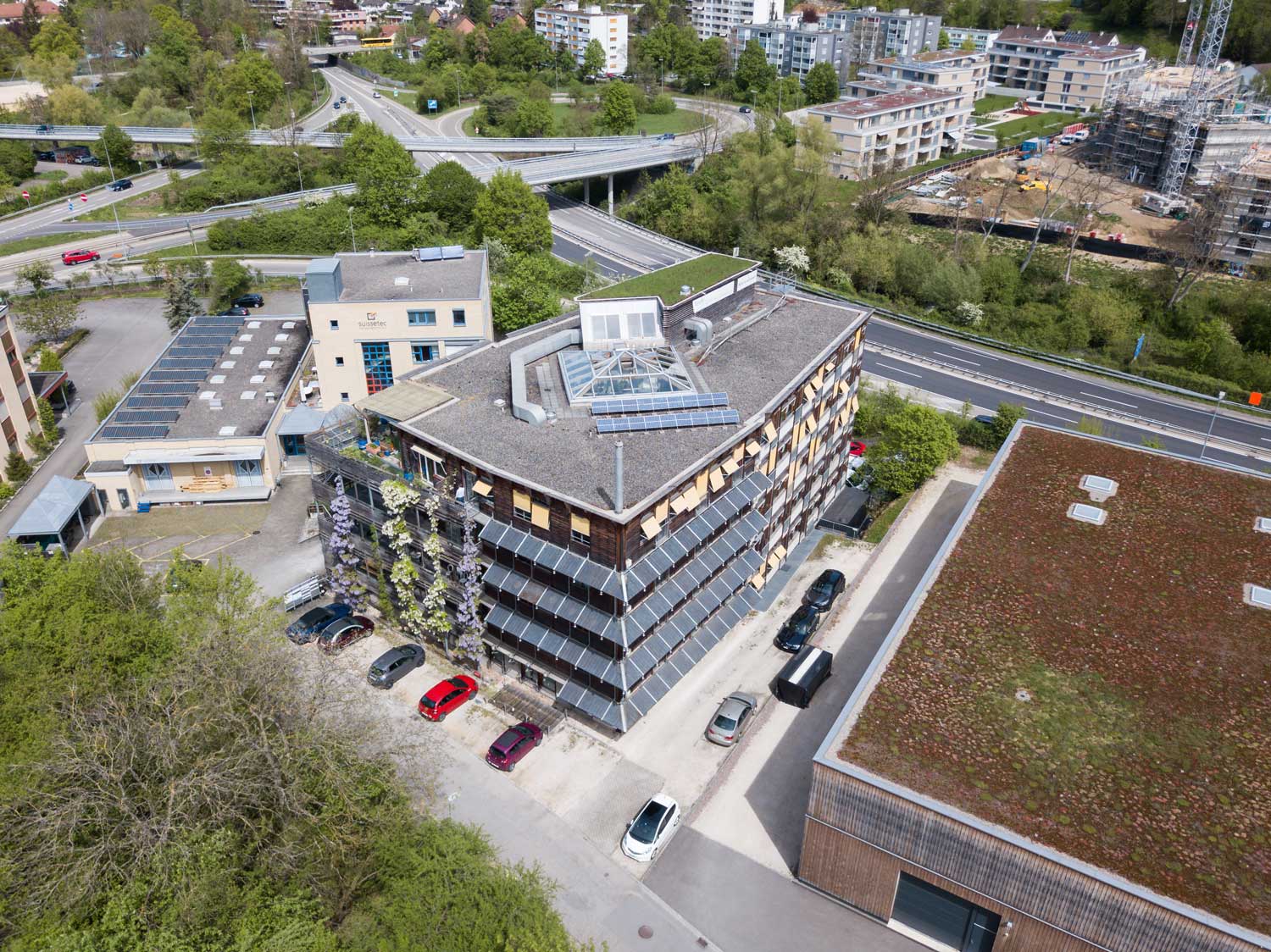 Fassade · Tenum Liestal · Erfahrene Unternehmer und Startups unter einem Dach